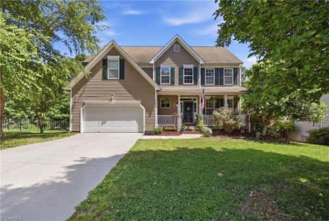 Homes For Sale - 102 Farriers Lane<br/> Jamestown, NC 27282