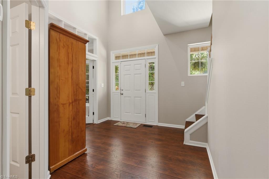 102 Farriers Lane