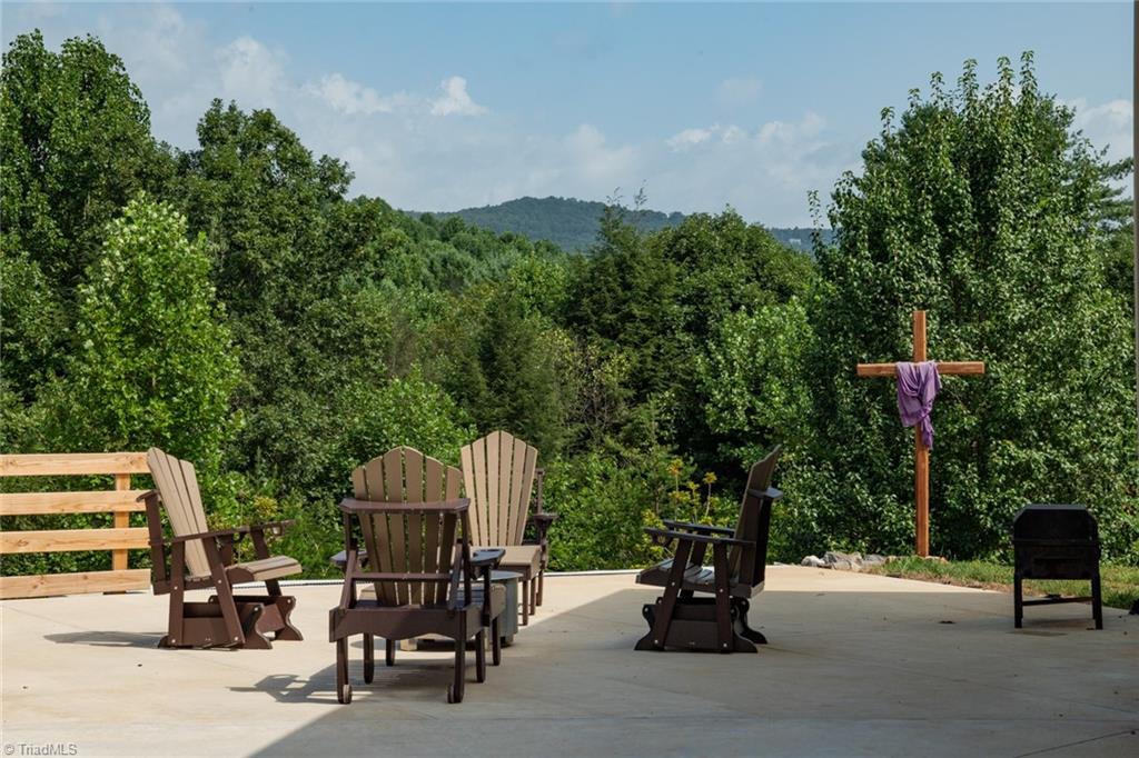 2361 Cora Caudill Road, North Wilkesboro, North Carolina image 8