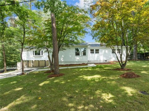 Homes For Sale - 105 Forestdale Drive<br/> Jamestown, NC 27282