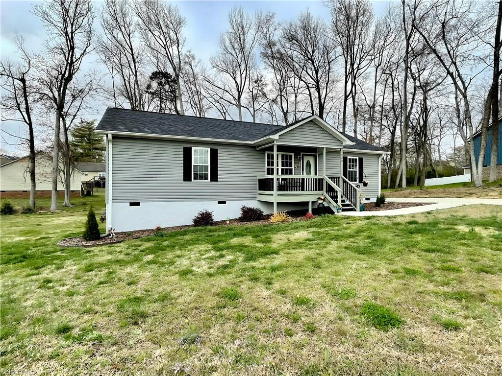720 Dillon Street, Thomasville, North Carolina image 2