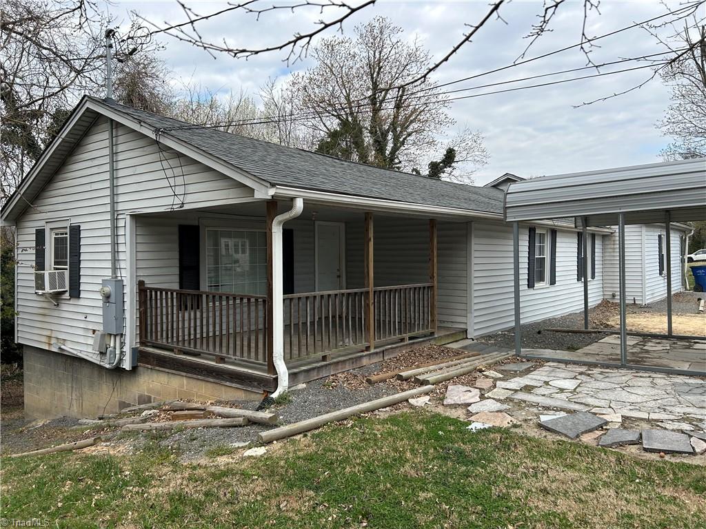 891 Carroll Street, Mount Airy, North Carolina image 3