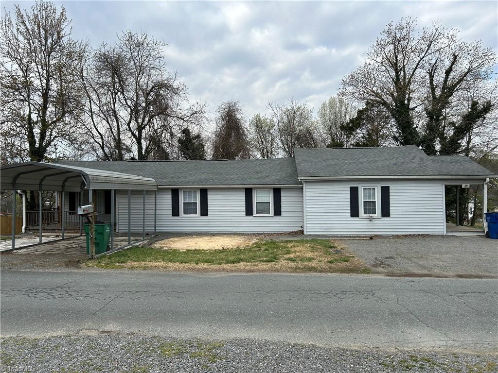 891 Carroll Street, Mount Airy, North Carolina image 1