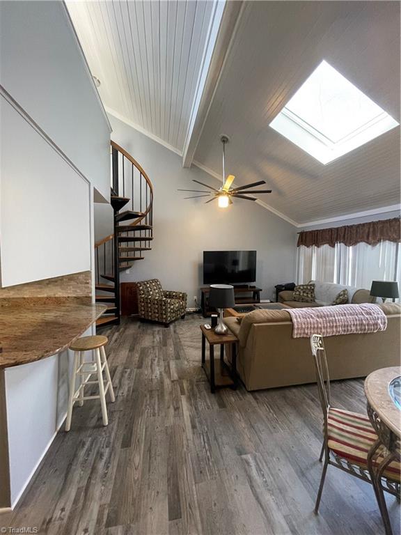 Photo 6 of 18 of 19 Lantern Lane townhome