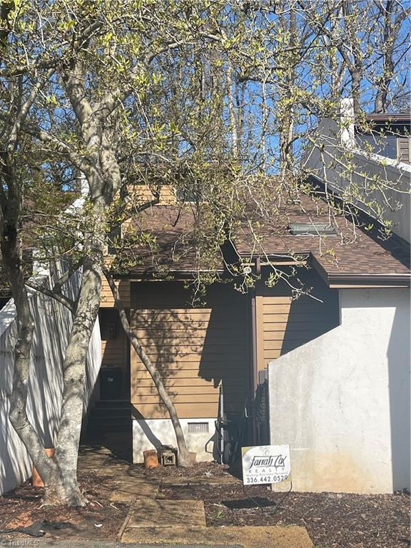 Photo 1 of 18 of 19 Lantern Lane townhome