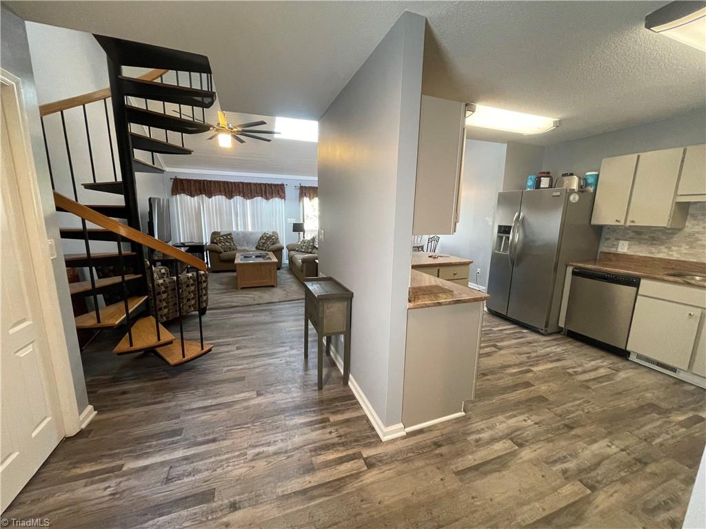 Photo 4 of 18 of 19 Lantern Lane townhome