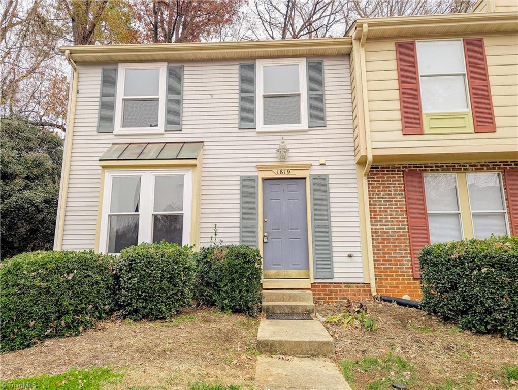 1819 Fox Sterling Drive