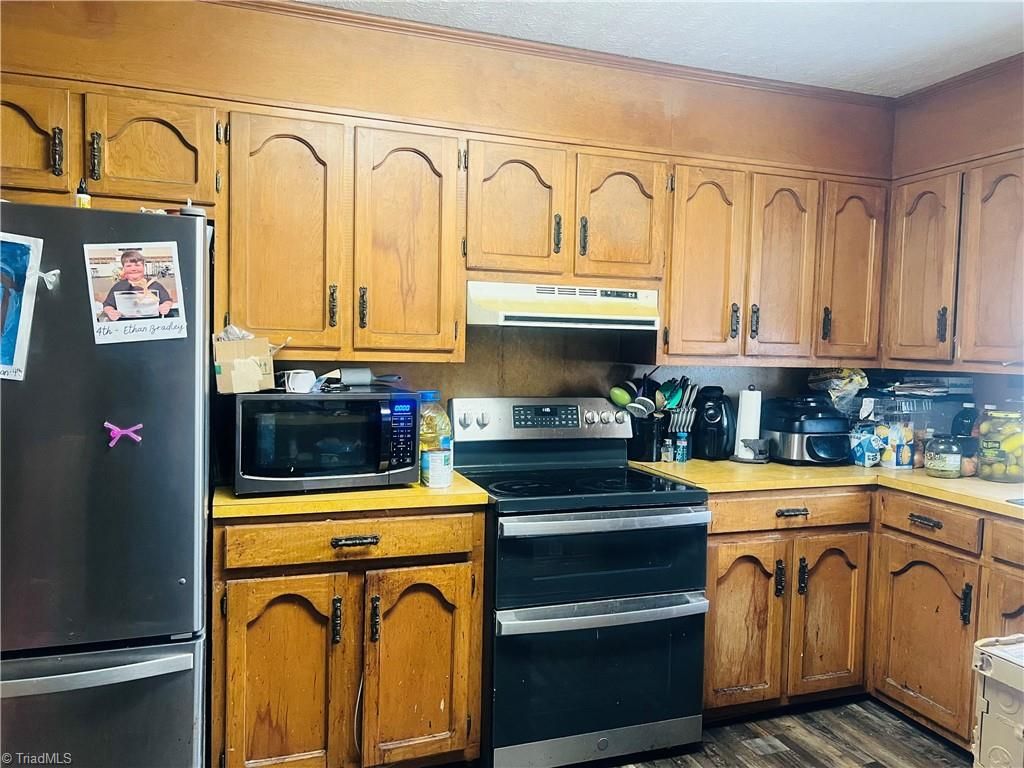 Photo of 279 Stanley Road, Mount Airy, NC 27030 (MLS # 1213917)