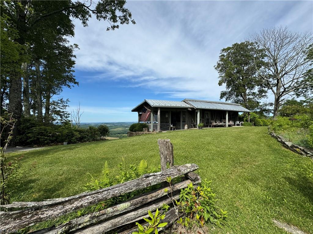 2487 Air Bellows Gap Road, Sparta, North Carolina image 4