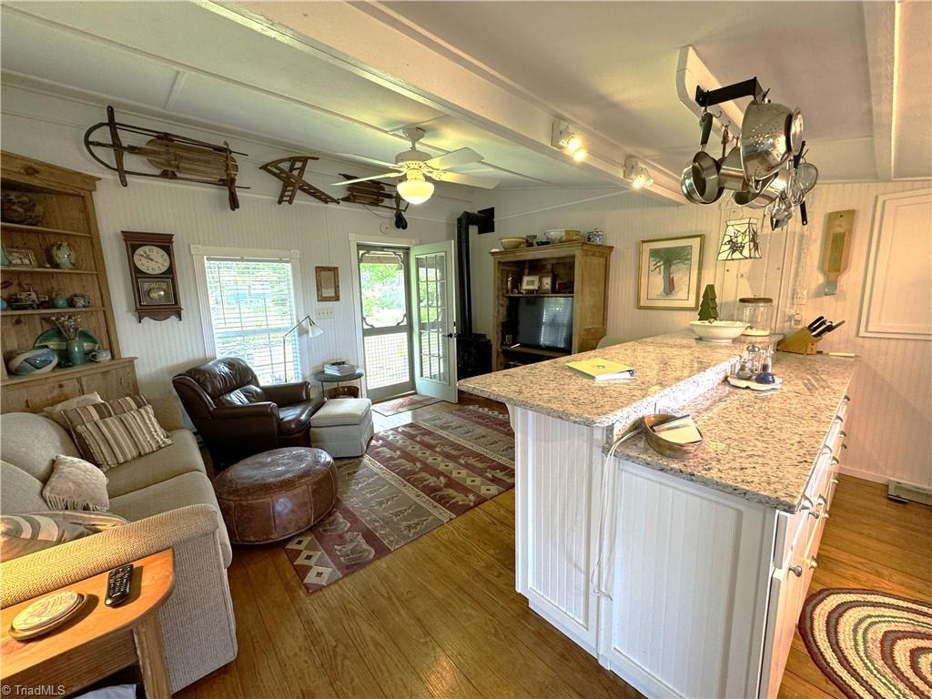 2487 Air Bellows Gap Road, Sparta, North Carolina image 12