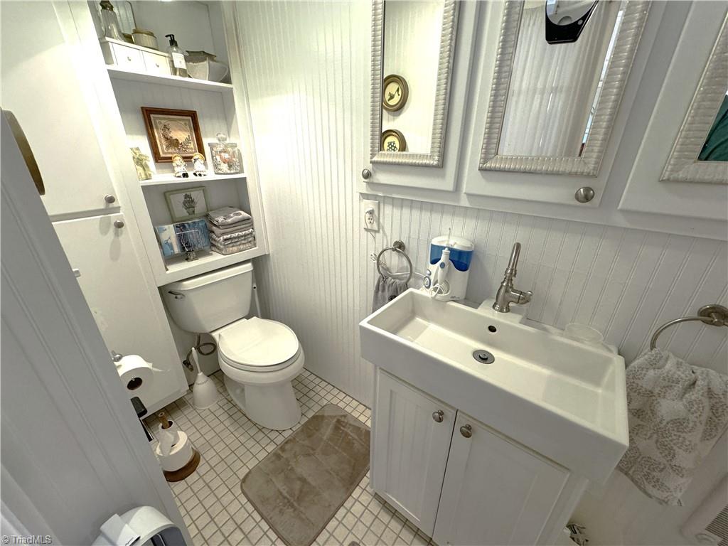 2487 Air Bellows Gap Road, Sparta, North Carolina image 19