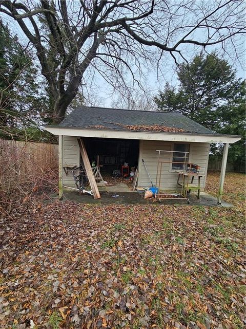 A home in Kernersville