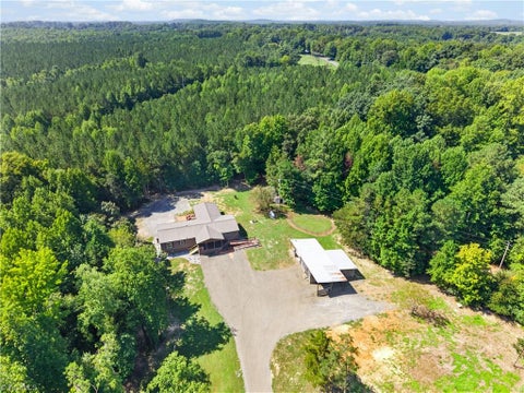 Mobile Home For Sale - 3372 Kemp Mill Road<br/> Asheboro, NC 27205