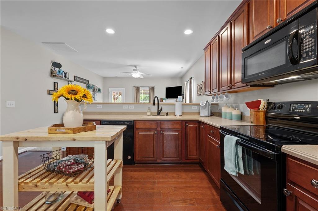 1302 Ingle Court, Burlington, North Carolina image 4