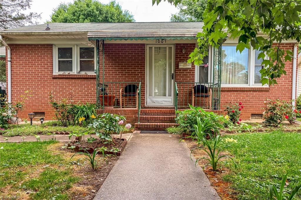 Photo of 1007 E Brookline Street, Winston-Salem, NC 27107 (MLS # 1219227)