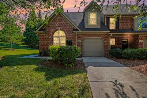 Townhouse For Sale - 839 Jarman Drive<br/> Greensboro, NC 27282