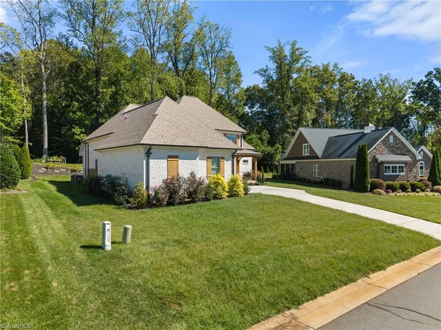 9270 Sparrow Hawk Court, photo 4 of 49