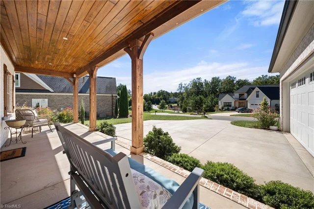 9270 Sparrow Hawk Court, photo 5 of 49