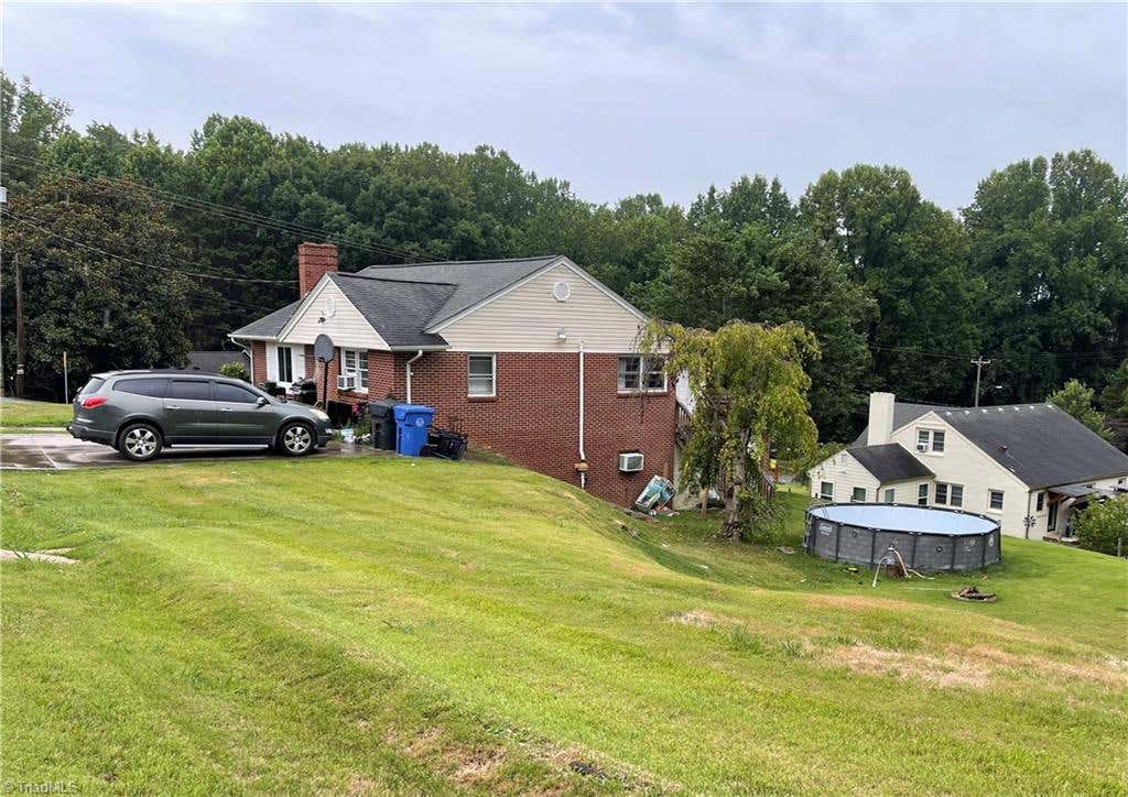 Photo of 901 10th Street, North Wilkesboro, NC 28659 (MLS # 1230141)