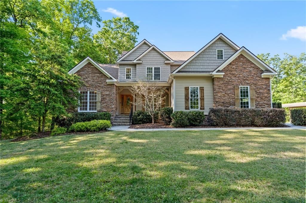 Photo of 3321 Lower Lake Road, Thomasville, NC 27360 (MLS # 1217582)