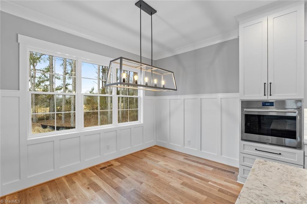 Winston-Salem, North Carolina 27106, United States, 4 Bedrooms Bedrooms, ,4 BathroomsBathrooms,Residential,Active,39287