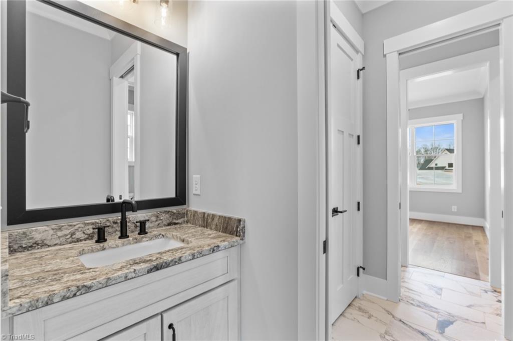 Winston-Salem, North Carolina 27106, United States, 4 Bedrooms Bedrooms, ,4 BathroomsBathrooms,Residential,Active,39287