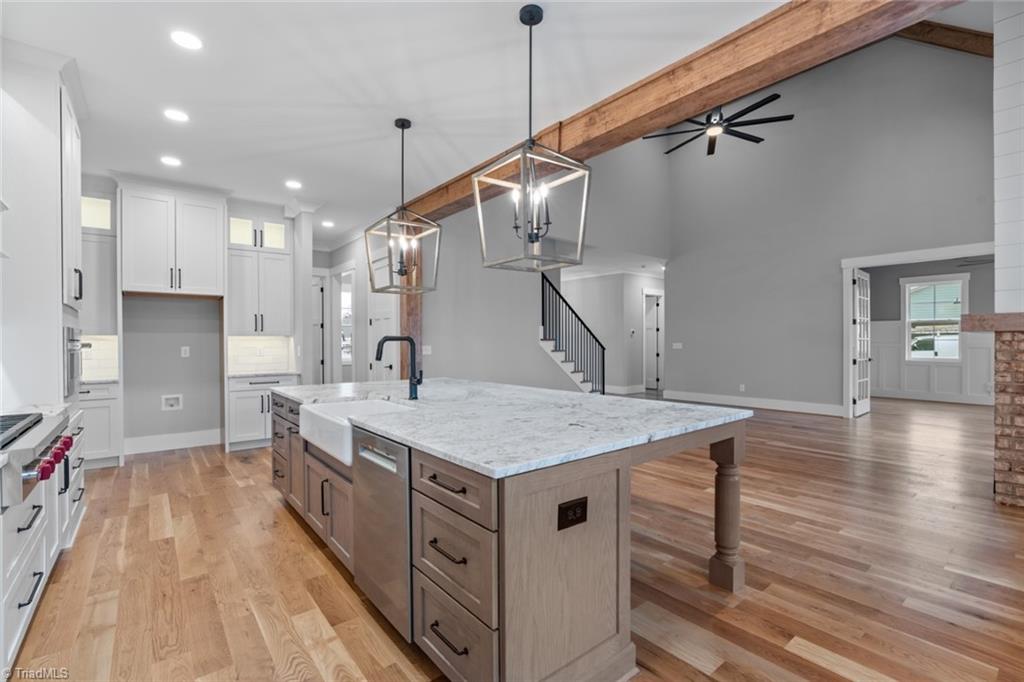 Winston-Salem, North Carolina 27106, United States, 4 Bedrooms Bedrooms, ,4 BathroomsBathrooms,Residential,Active,39287