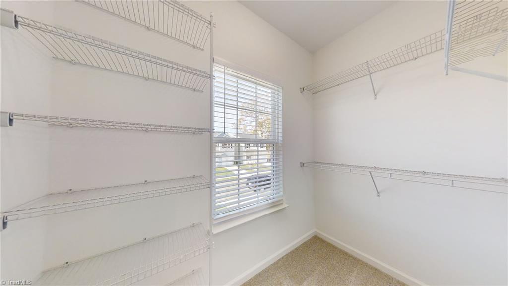 Greensboro, North Carolina 27405, United States, 3 Bedrooms Bedrooms, ,3 BathroomsBathrooms,Residential,Pending,44286