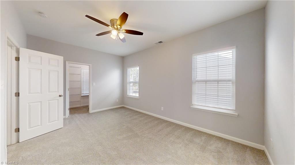 Greensboro, North Carolina 27405, United States, 3 Bedrooms Bedrooms, ,3 BathroomsBathrooms,Residential,Pending,44286