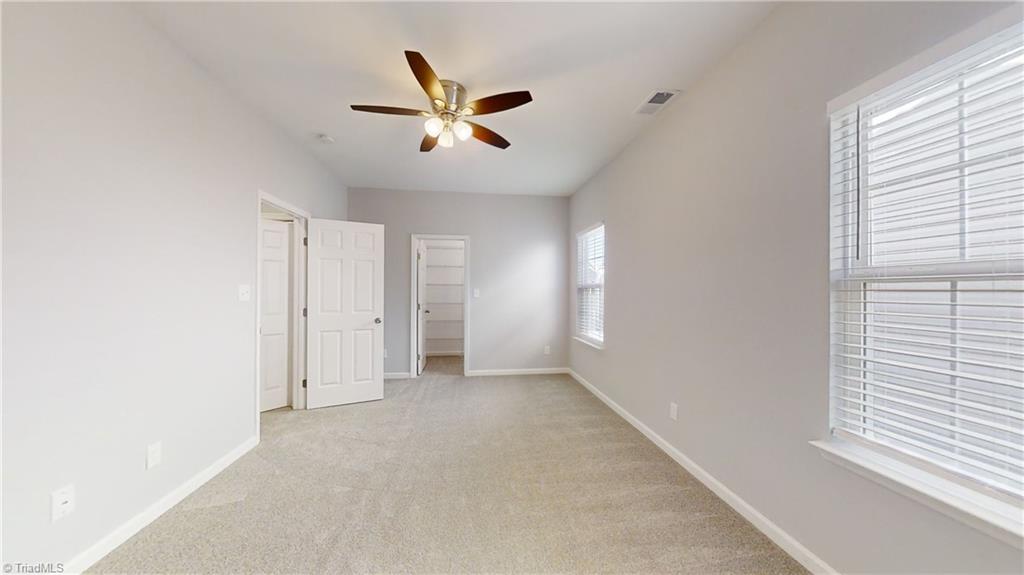 Greensboro, North Carolina 27405, United States, 3 Bedrooms Bedrooms, ,3 BathroomsBathrooms,Residential,Pending,44286