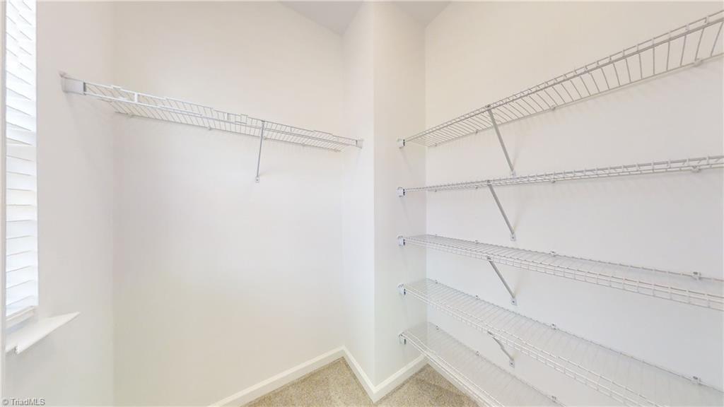 Greensboro, North Carolina 27405, United States, 3 Bedrooms Bedrooms, ,3 BathroomsBathrooms,Residential,Pending,44286