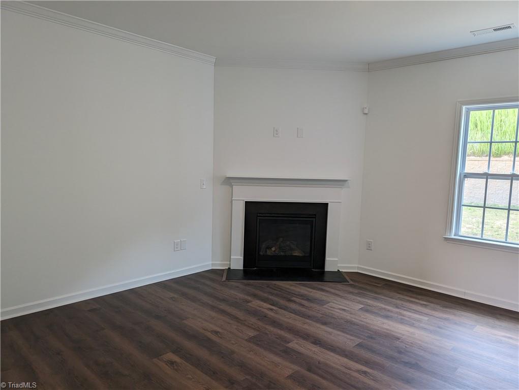 Photo 8 of 23 of 190 Middleton Drive house
