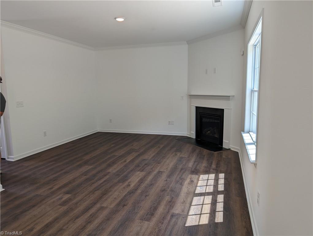 Photo 9 of 23 of 190 Middleton Drive house
