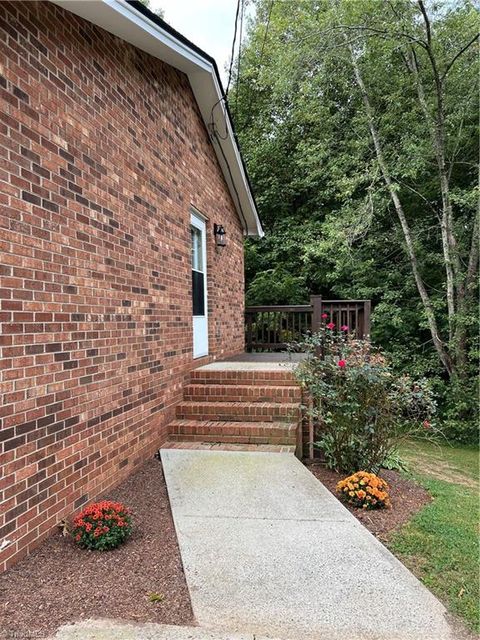 A home in Mount Airy