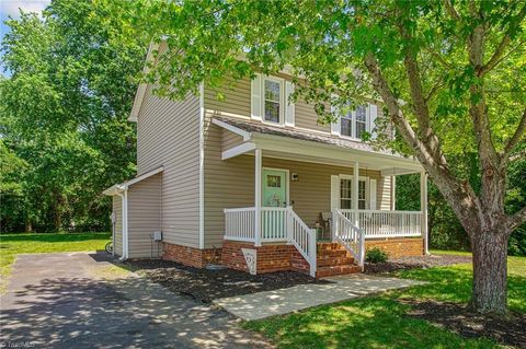 Single Family Residence in King NC 1117 Still Meadows Lane.jpg