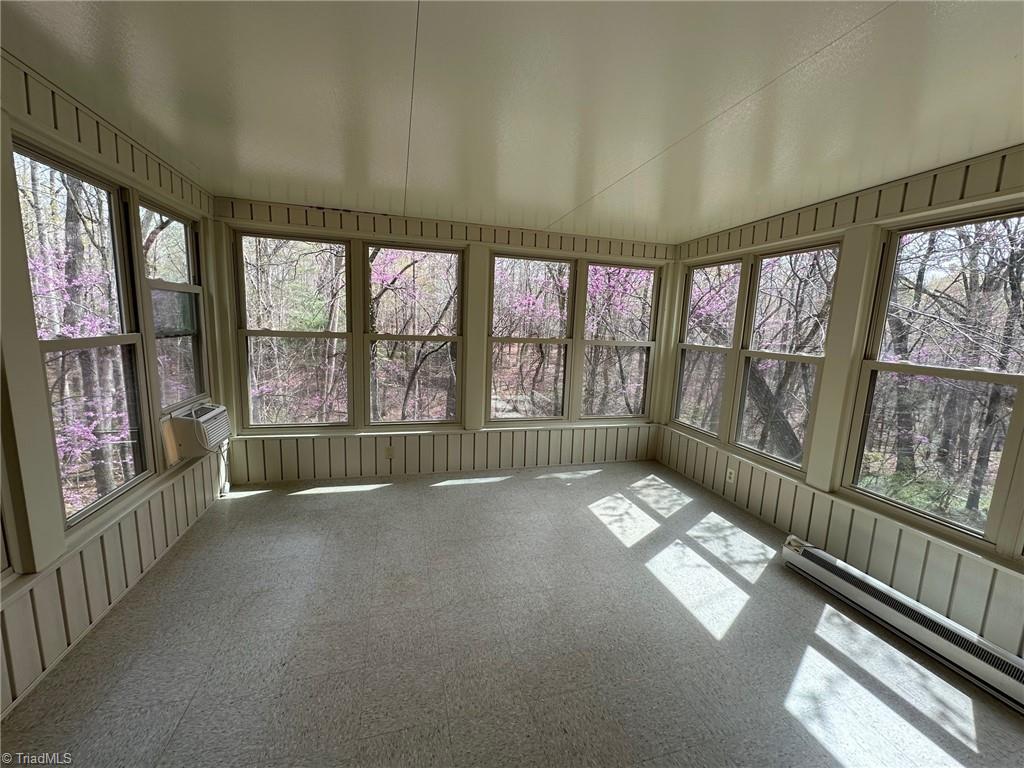 185 Hemlock Lane, State Road, North Carolina image 27