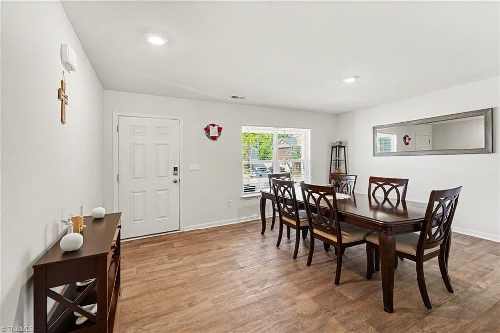 405 Gulliver Court
