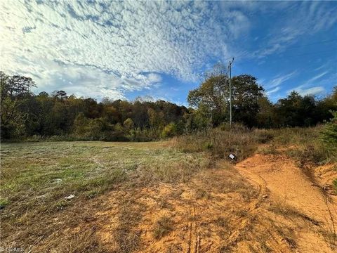 Vacant Land For Sale - TBD Elkin Highway 268 Rd<br/> Roaring River, NC 28670