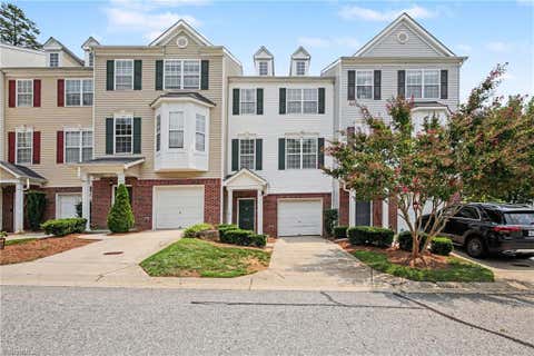 Townhouse For Sale - 3932 Tarrant Trace Circle<br/> High Point, NC 27265
