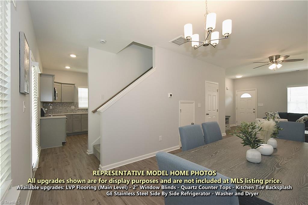 Greensboro, North Carolina 27405, United States, 3 Bedrooms Bedrooms, ,3 BathroomsBathrooms,Residential,Active,195704