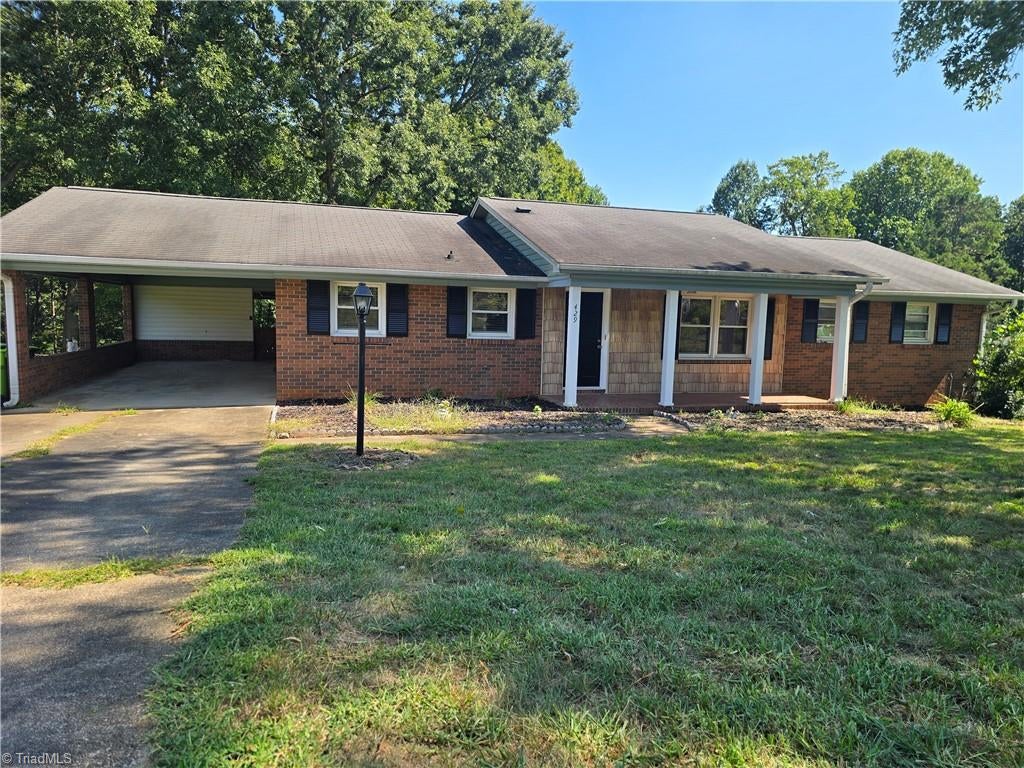 Photo of 429 Mendenhall Drive, Winston-Salem, NC 27127 (MLS # 1236362)