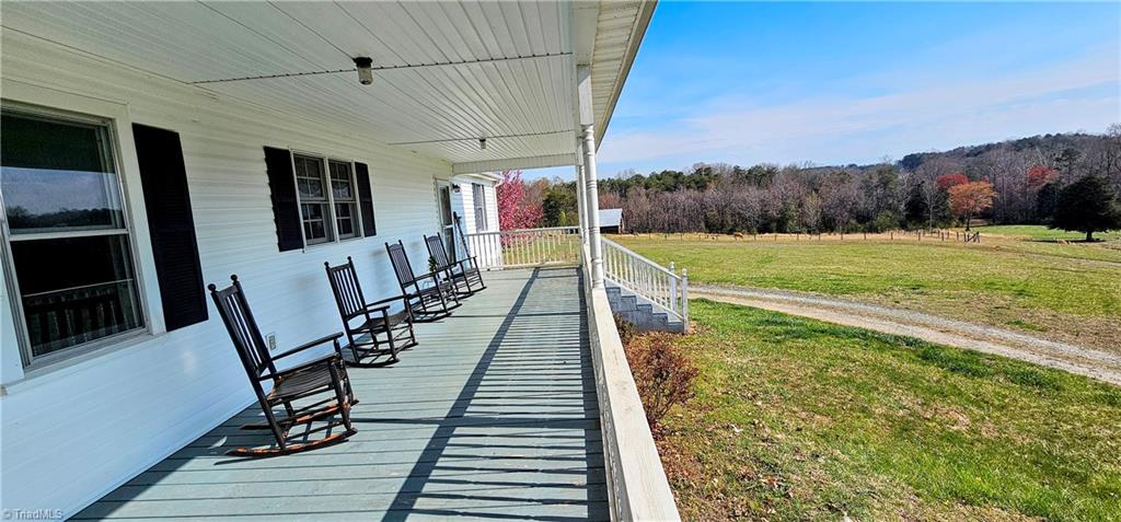1641 Wall Loop Road, Walnut Cove, North Carolina image 12