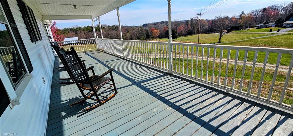 1641 Wall Loop Road, Walnut Cove, North Carolina image 11