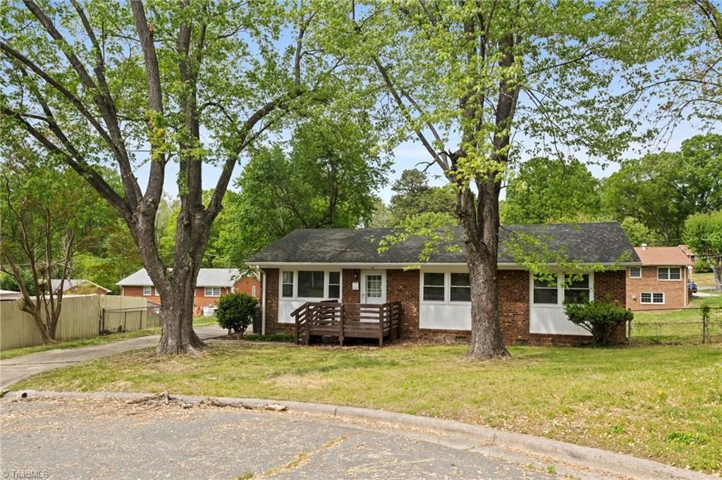 Photo of 4 Carpenter Court, Greensboro, NC 27403 (MLS # 1215980)