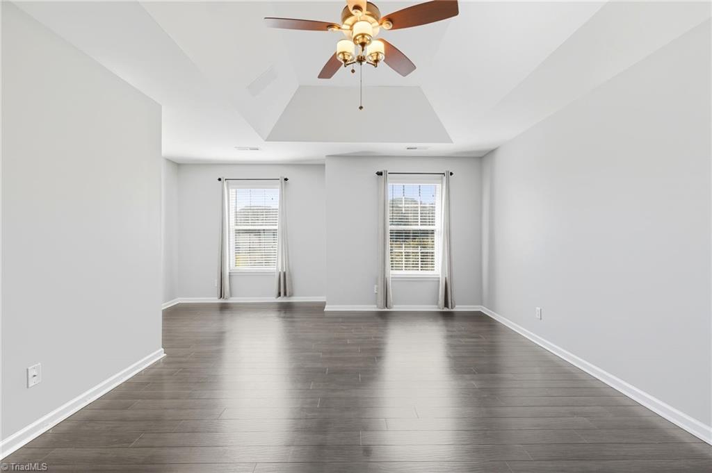 High Point, North Carolina 27265, United States, 4 Bedrooms Bedrooms, ,3 BathroomsBathrooms,Residential,Active,224999