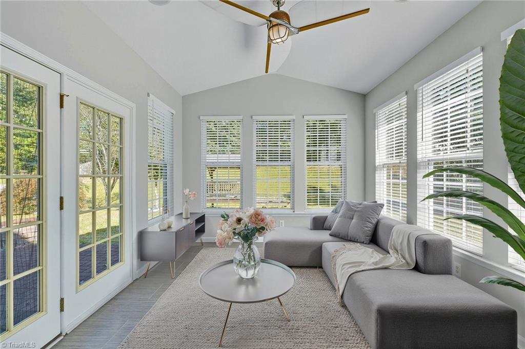 High Point, North Carolina 27265, United States, 4 Bedrooms Bedrooms, ,3 BathroomsBathrooms,Residential,Active,224999