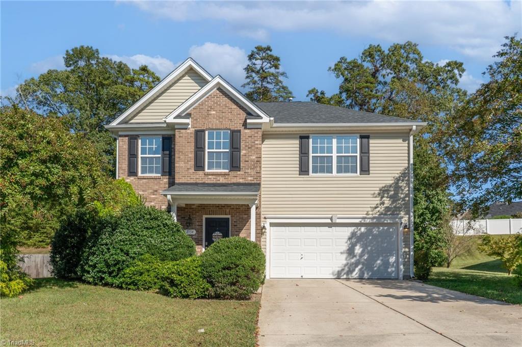 High Point, North Carolina 27265, United States, 4 Bedrooms Bedrooms, ,3 BathroomsBathrooms,Residential,Active,224999