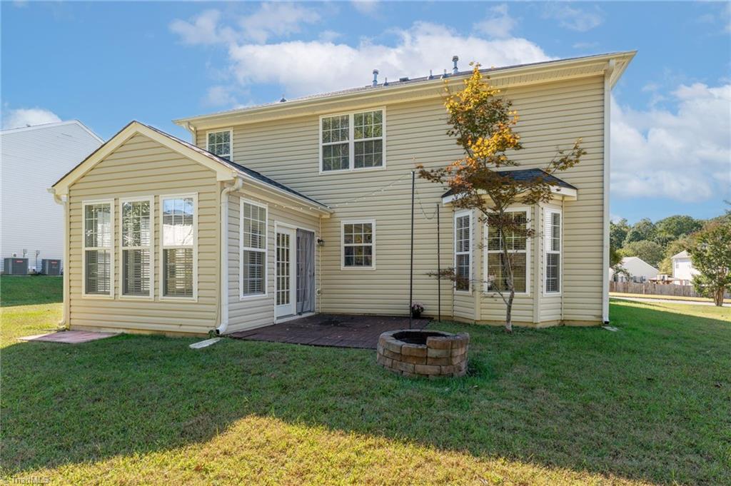 High Point, North Carolina 27265, United States, 4 Bedrooms Bedrooms, ,3 BathroomsBathrooms,Residential,Active,224999