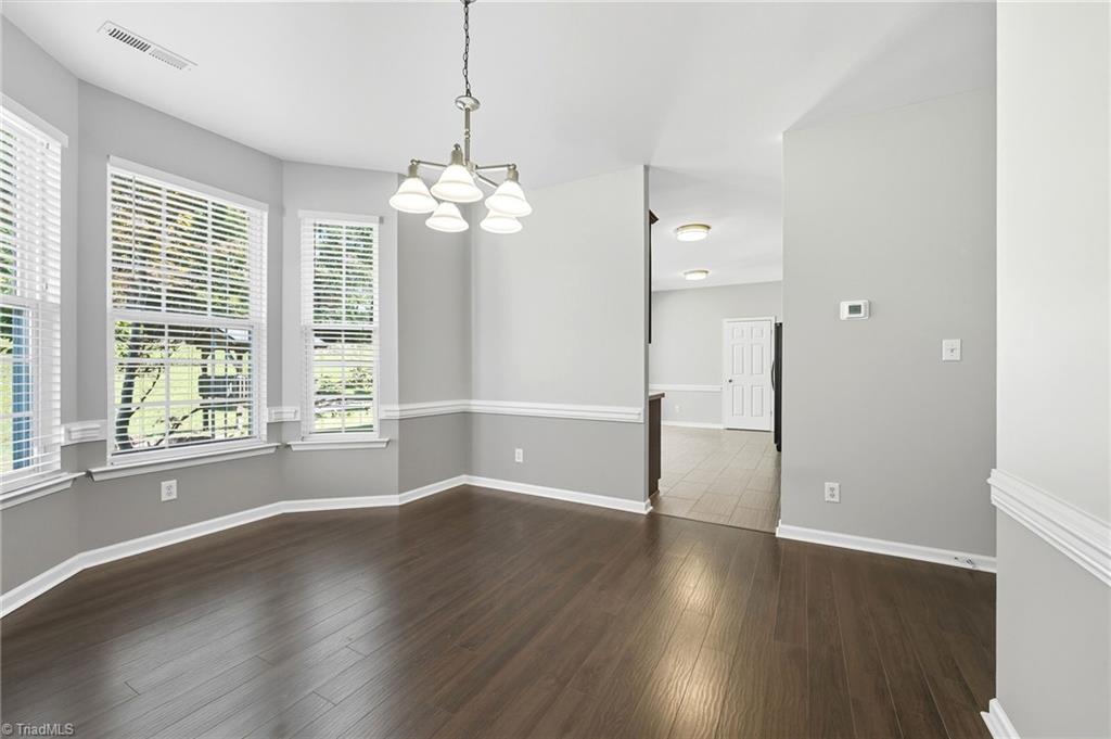 High Point, North Carolina 27265, United States, 4 Bedrooms Bedrooms, ,3 BathroomsBathrooms,Residential,Active,224999