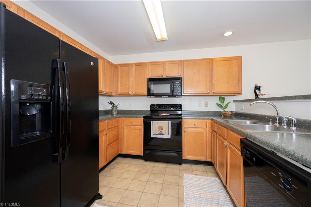 3716 Cotswold Avenue #D, Greensboro, North Carolina image 6